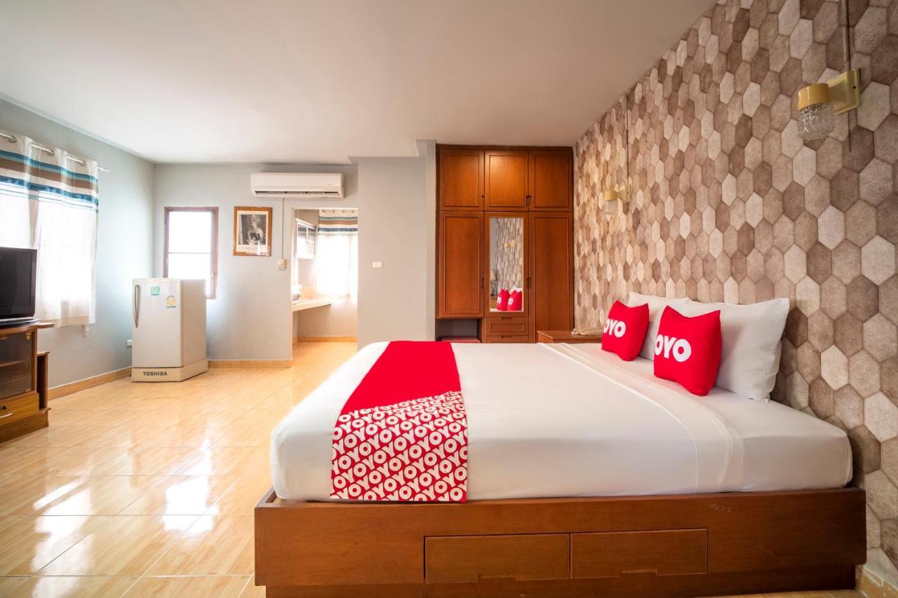 Oyo 663 Green Beach Room Pattaya Exterior foto