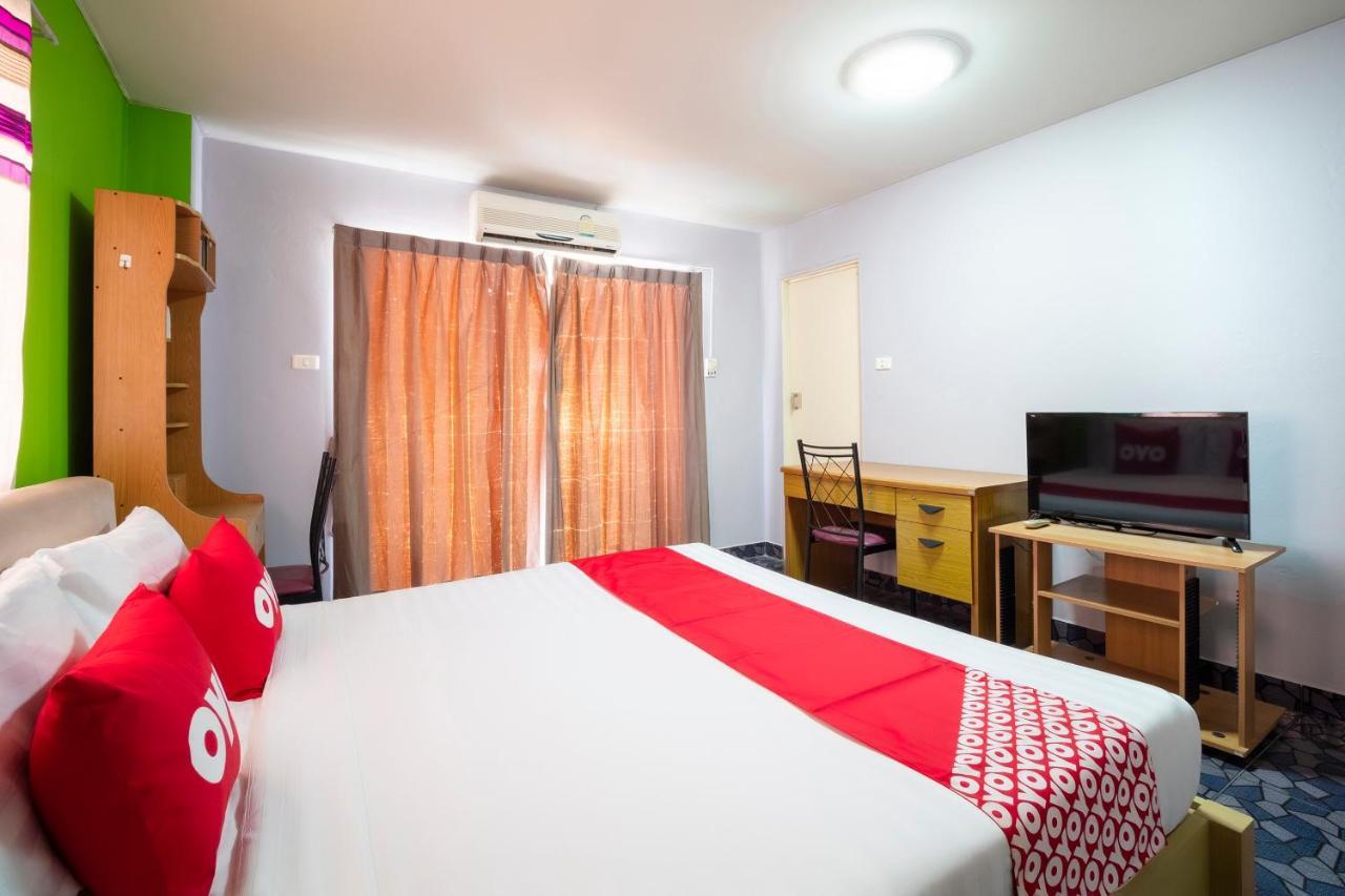 Oyo 663 Green Beach Room Pattaya Exterior foto
